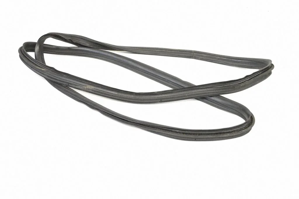 Laadimisukse tihend (kere pool) – Mercedes-Benz GLK-klass (X204) (2008-2016)
