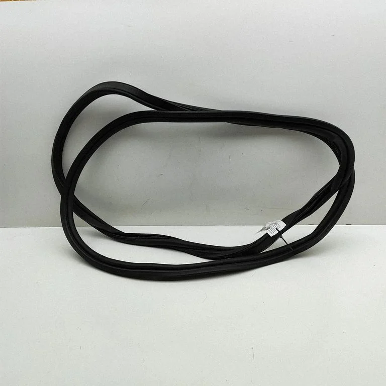 Loading door rubber seal (on body) 145923300D