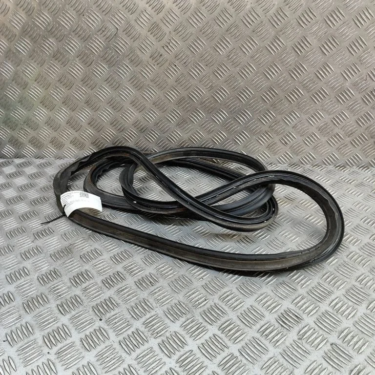 Loading door rubber seal (on body) KD5362761B