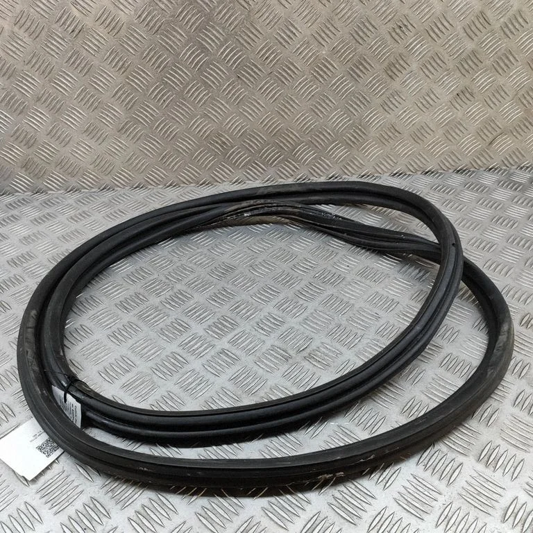 Loading door rubber seal (on body) – Jaguar F-Type (2013-)