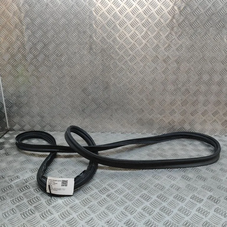 Bagāžnieka blīvgumija (uz virsbūves) A1777402200
