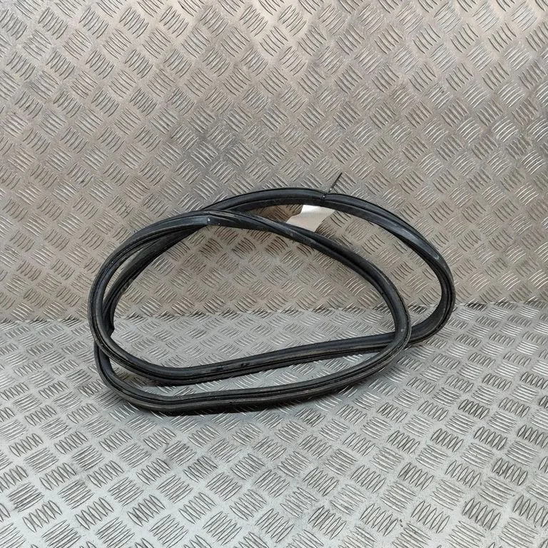 Loading door rubber seal (on body) – Porsche Boxster 986 (1996-2004)