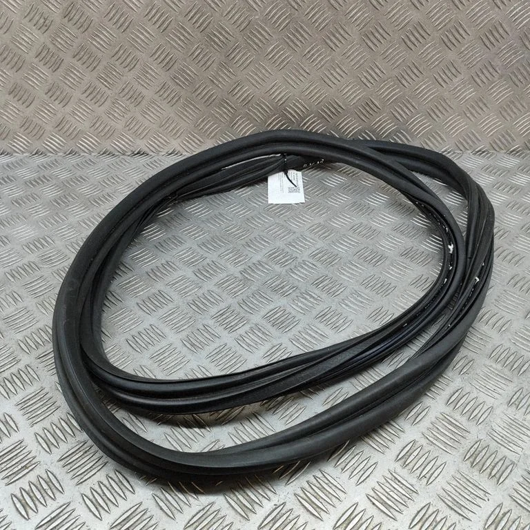 Loading door rubber seal (on body) – Jaguar F-Type (2013-)