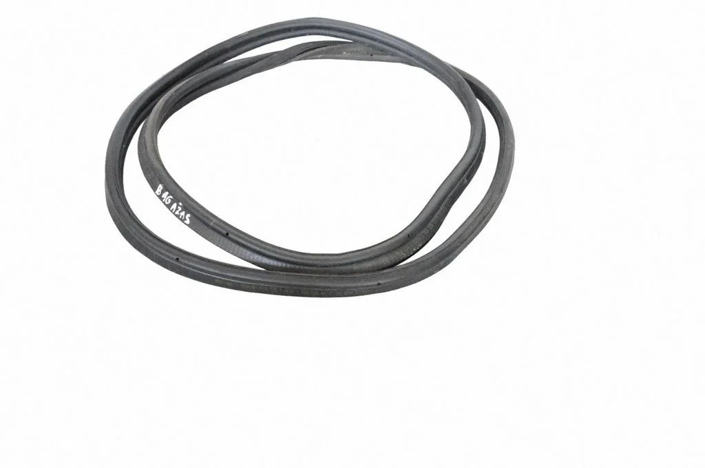 Loading door rubber seal (on body) – BMW 2 Series F22 F23 (2013-2017)