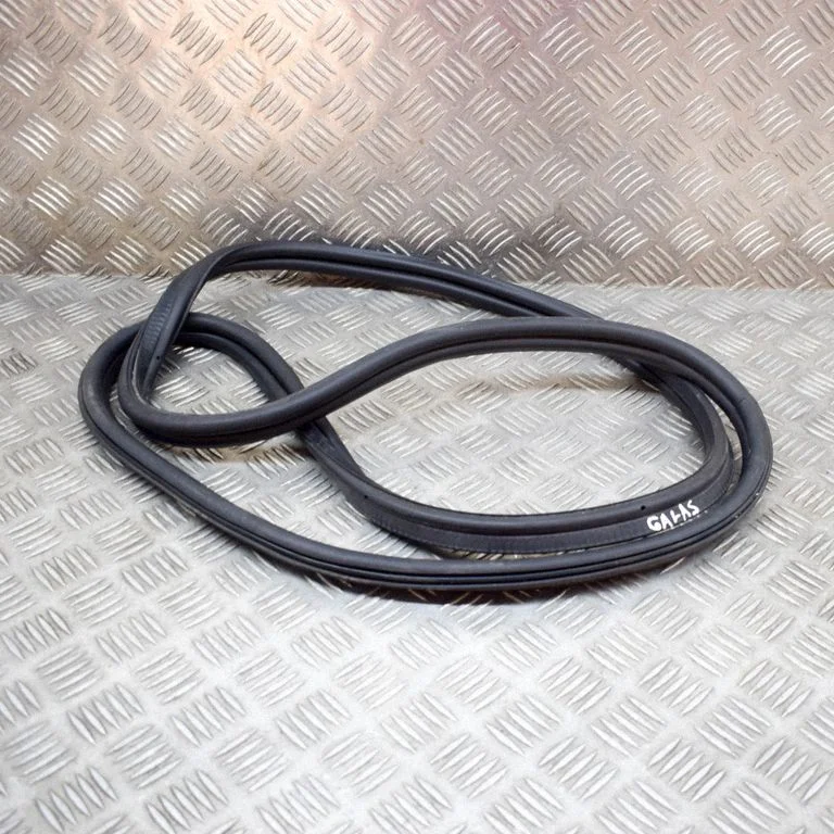 Loading door rubber seal (on body) – BMW 2 Series F22 F23 (2017-)