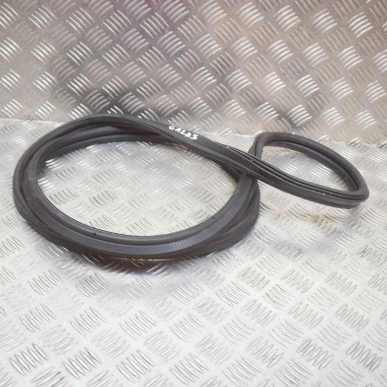Loading door rubber seal (on body) – BMW 2 Series F22 F23 (2013-2017)
