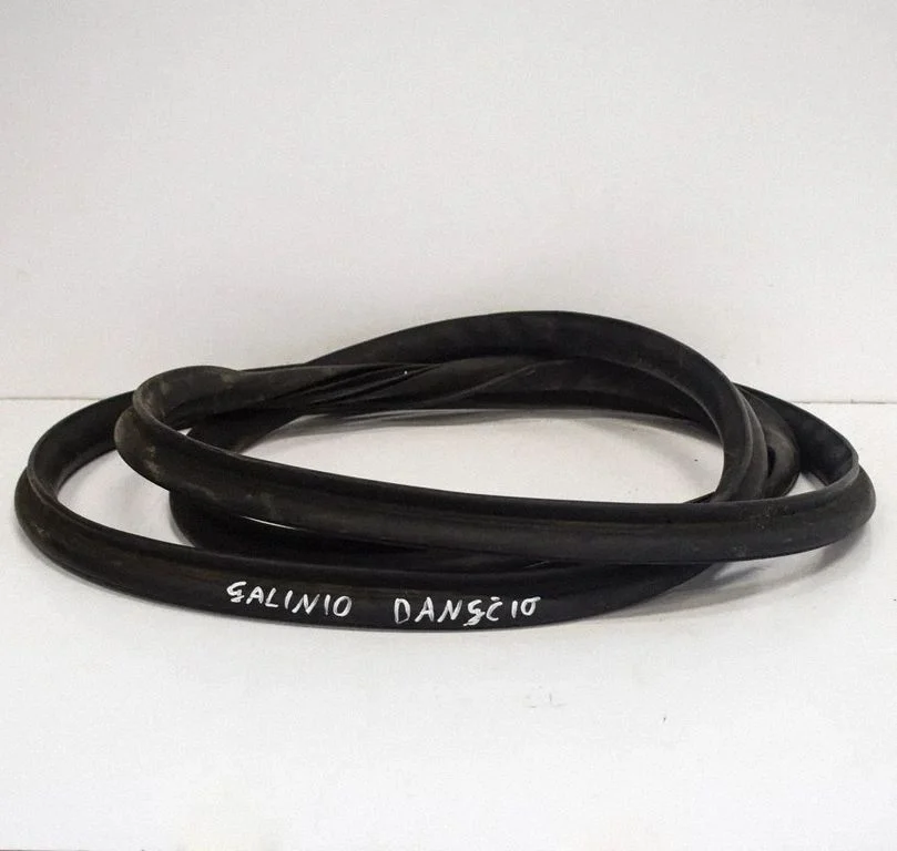 Loading door rubber seal (on body)