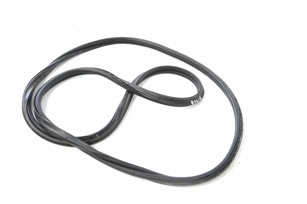 Loading door rubber seal (on body) – Mini Cooper Countryman R60 (2011-2016)