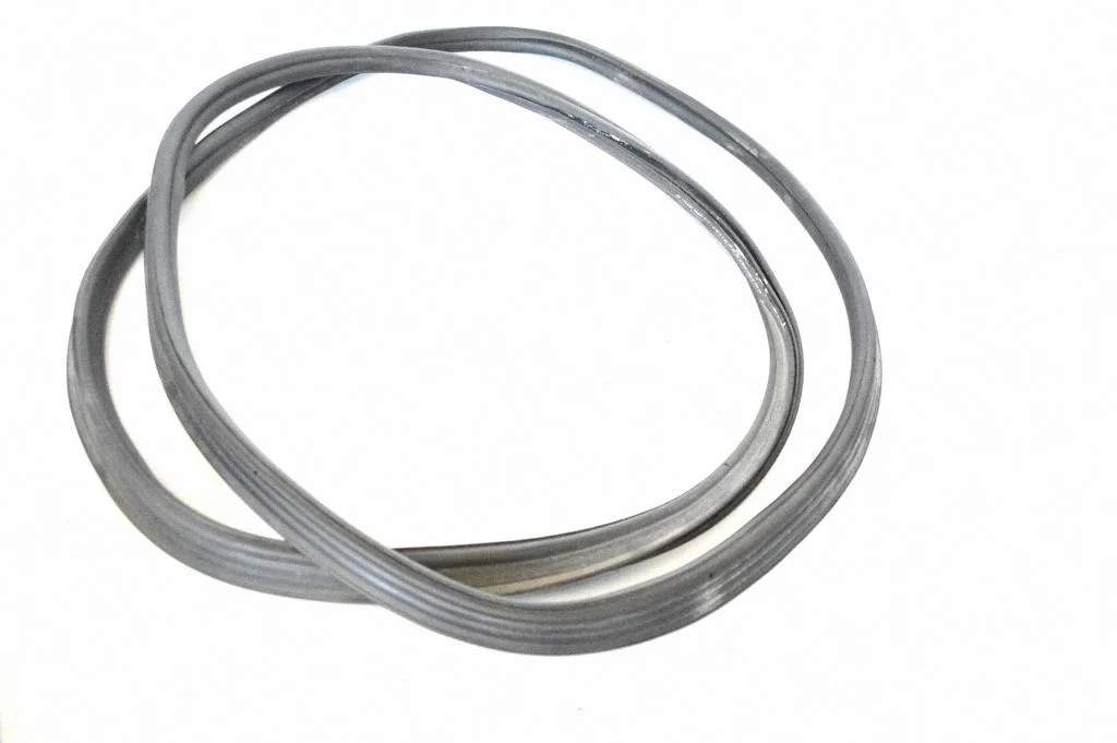 Laadimisukse tihend (kere pool) 7P5827705G