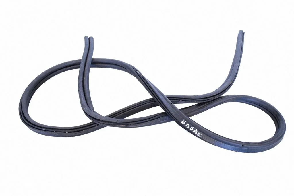 Loading door rubber seal (on body) – BMW 2 Series F22 F23 (2013-2017)