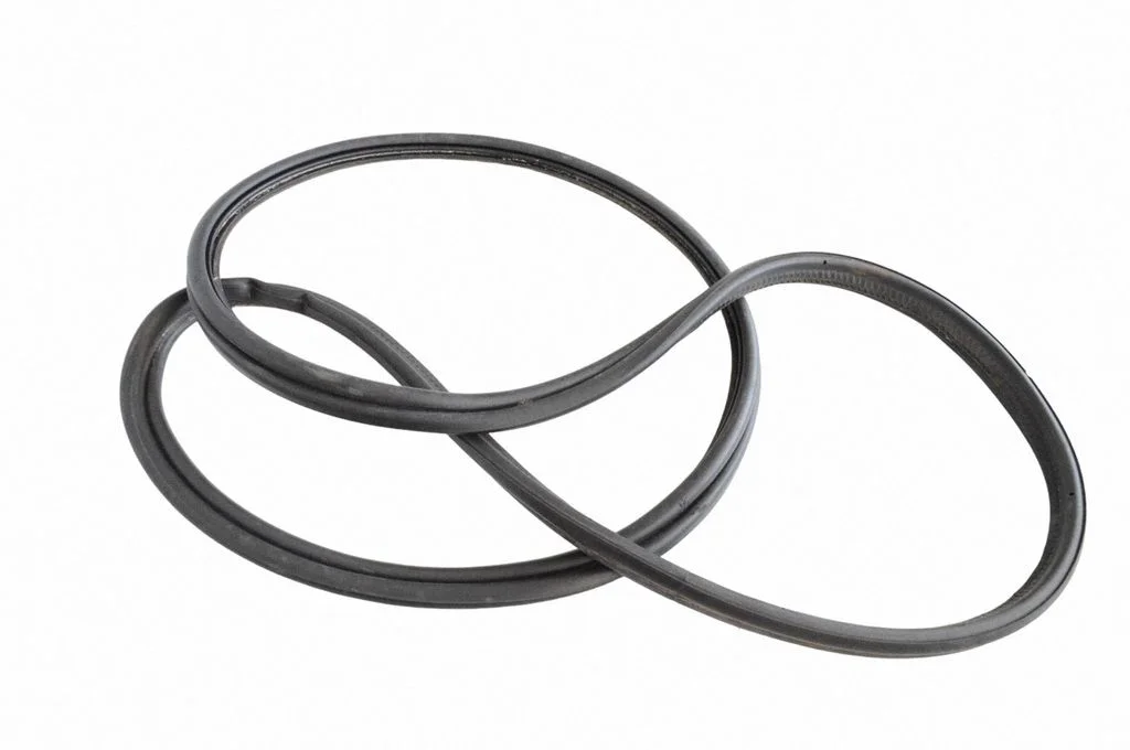 Loading door rubber seal (on body) – BMW 6 Series E63 E64 (2002-2010)