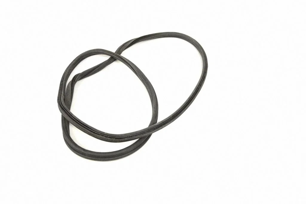 Loading door rubber seal (on body) – BMW 6 Series F12 F13 (2010-2018)