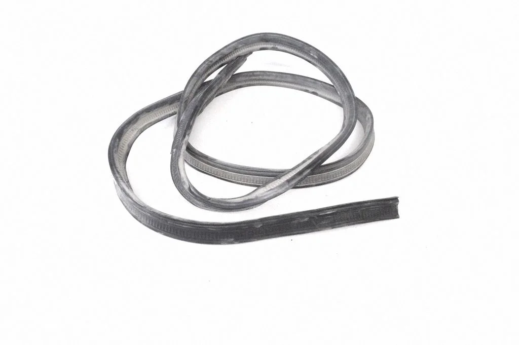 Loading door rubber seal (on body)
