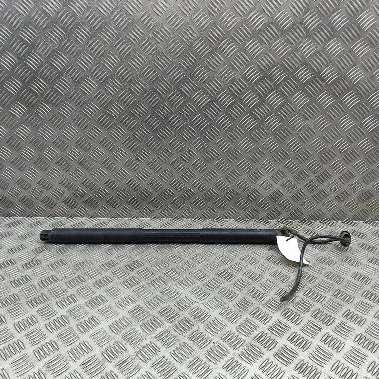 Tailgate/trunk strut/damper A1668901230