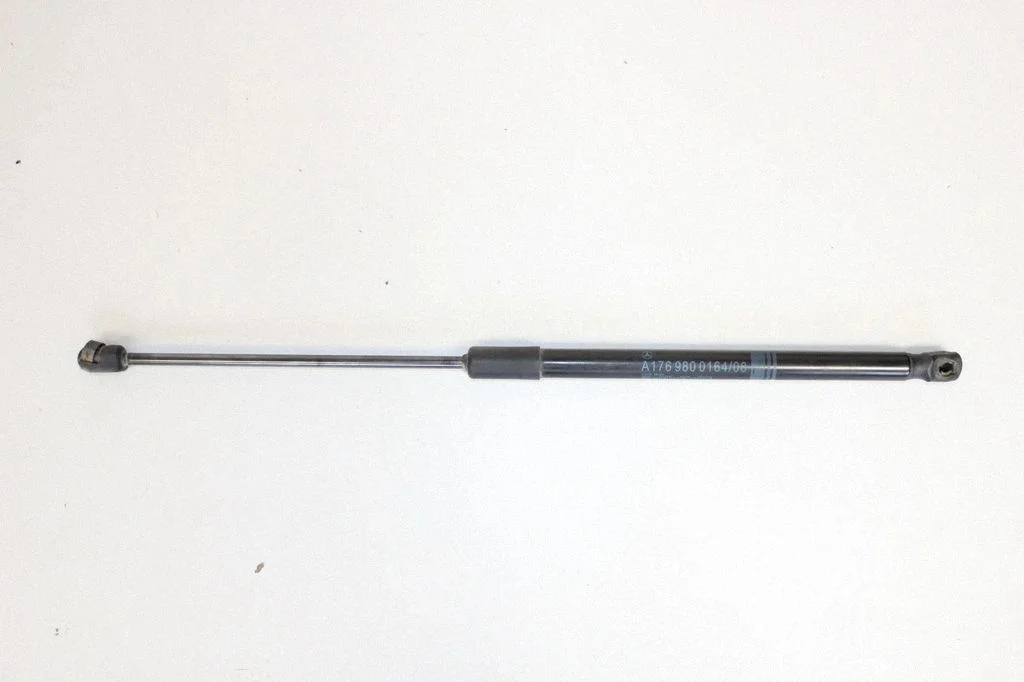 Aizmugurējā vāka amortizators – Mercedes-Benz A klase W176 (2012-2018)