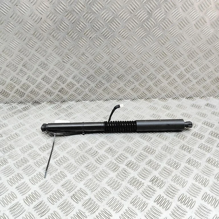 Tailgate/trunk strut/damper – BMW X3 G01 (2018-2024)