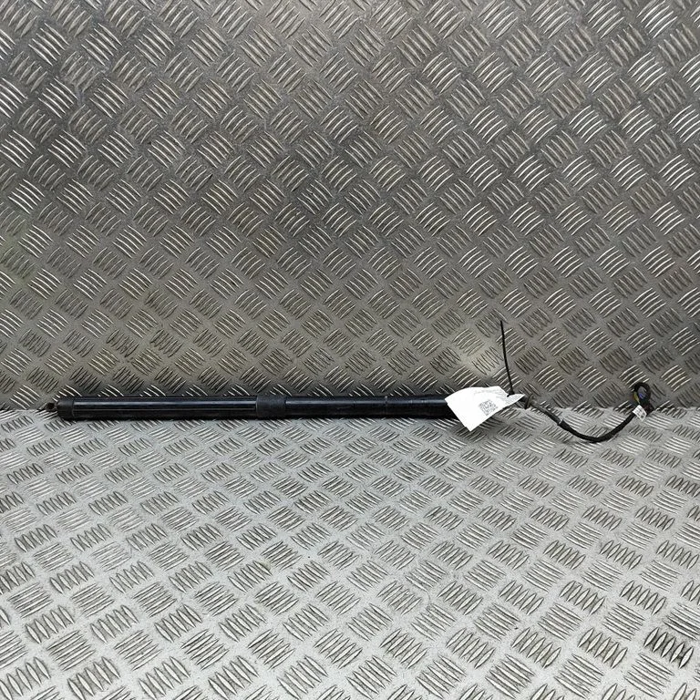 Tailgate/trunk strut/damper – Porsche Cayenne (92A) (2010-2017)