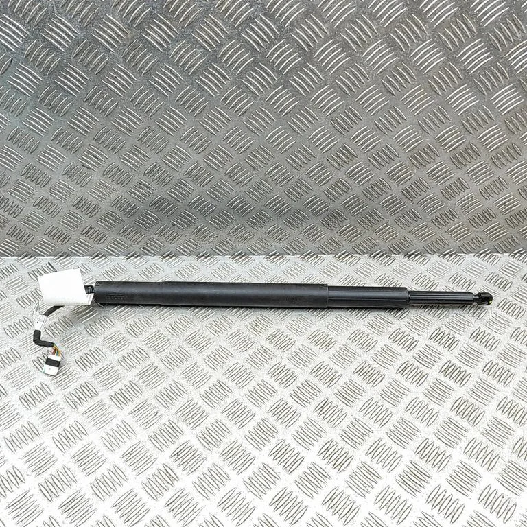 Aizmugurējā vāka amortizators – BMW 3. sērija G20 G21 (2019-)