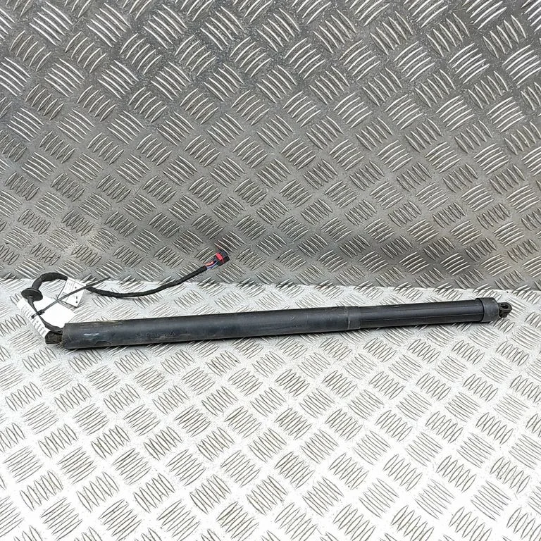 Aizmugurējā vāka amortizators HK8370354AB