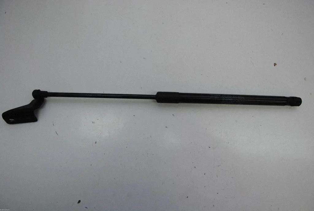 Tailgate/trunk strut/damper – Volvo XC90 (2003-2006)