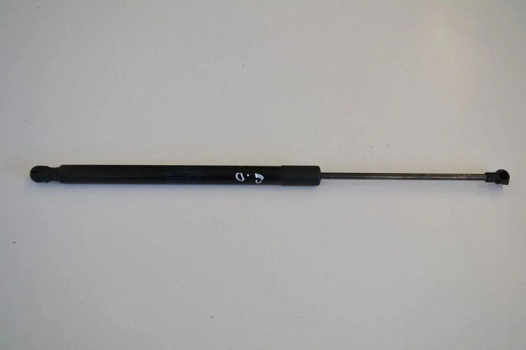 Tailgate/trunk strut/damper – Volkswagen e-Golf (2014-)