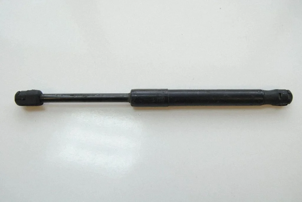 Tailgate/trunk strut/damper – Mercedes-Benz SLK-Class R171 (2005-2011)