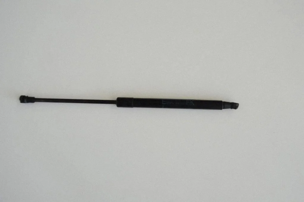 Tailgate/trunk strut/damper – BMW 3 Series E92 E93 (2005-2014)