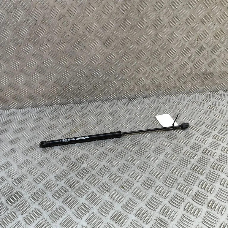 Aizmugurējā vāka amortizators 8X3827552