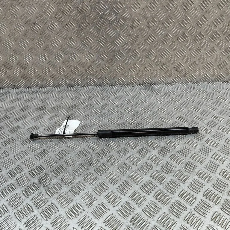 Tailgate/trunk strut/damper – Volkswagen e-Golf (2014-)