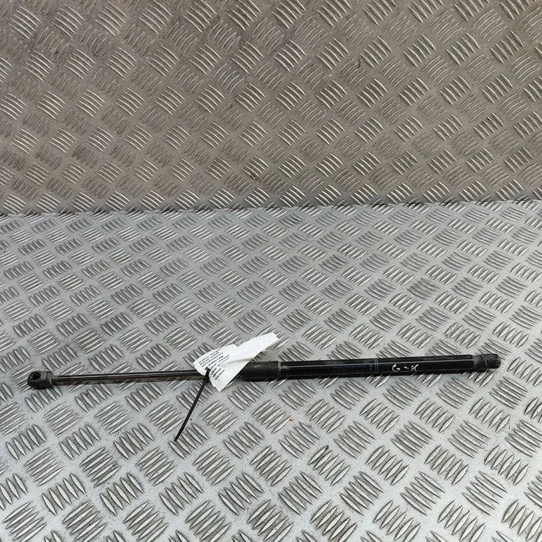 Tailgate/trunk strut/damper 8V482755203S