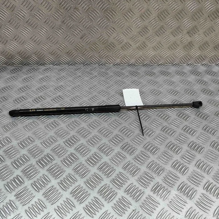 Aizmugurējā vāka amortizators 81830HF010