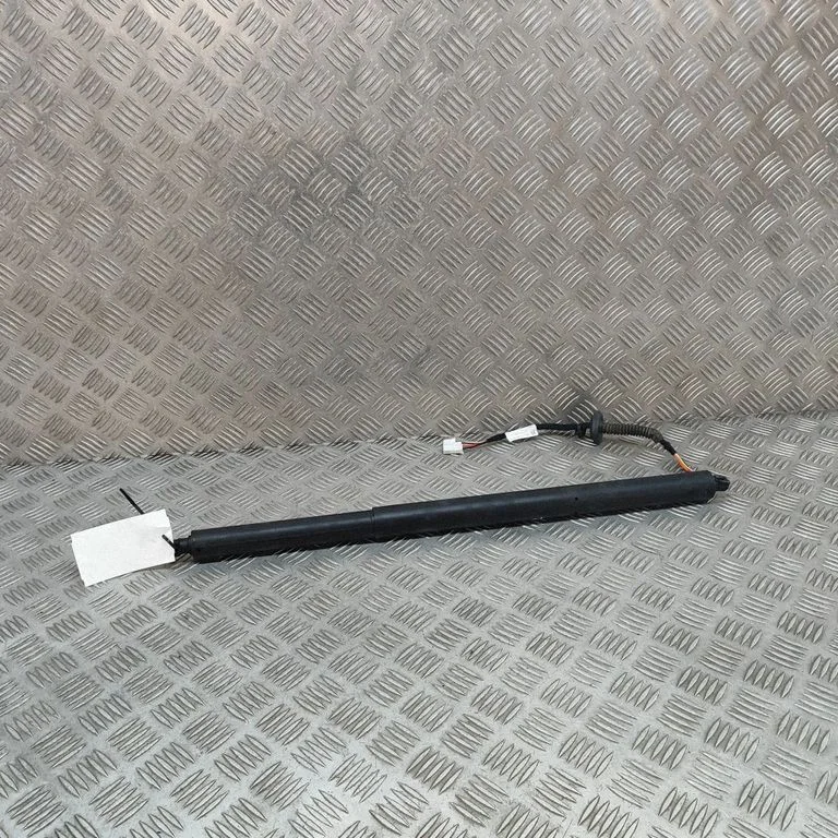 Aizmugurējā vāka amortizators A2478902500