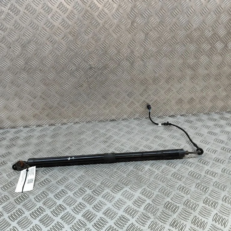 Aizmugurējā vāka amortizators 7P6827851D