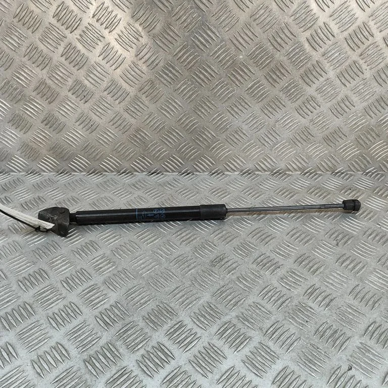 Tailgate/trunk strut/damper 39197491