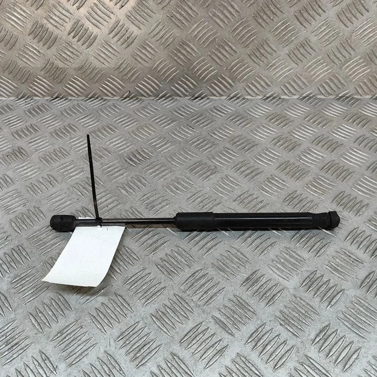 Aizmugurējā vāka amortizators 8F0827550A