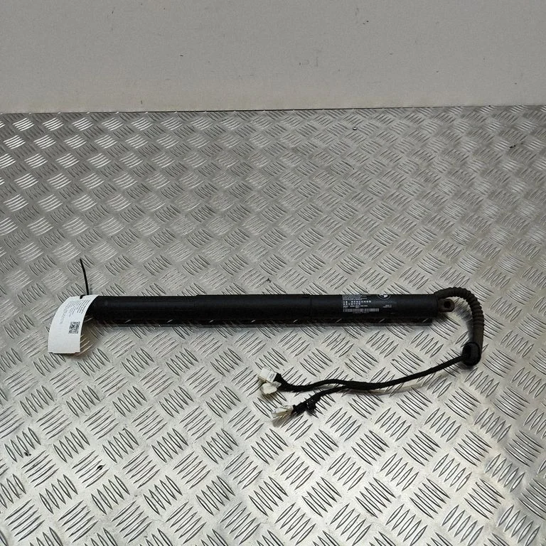 Tailgate/trunk strut/damper – BMW X5 F15 (2013-2017)