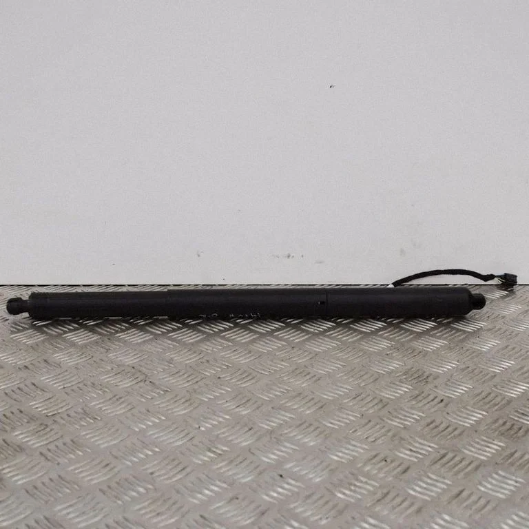 Aizmugurējā vāka amortizators 95B827851C