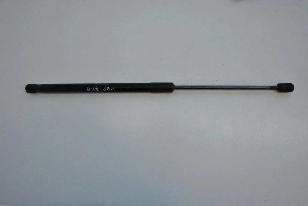 Aizmugurējā vāka amortizators – Mercedes-Benz A klase W169 (2004-2012)