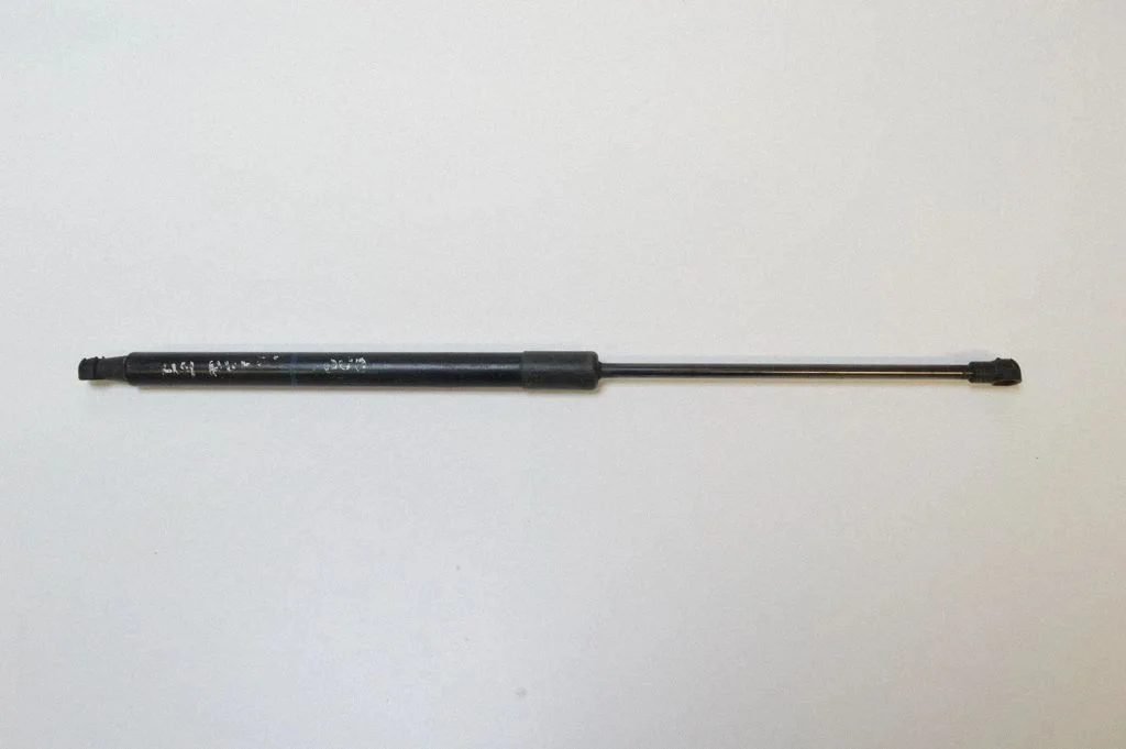 Tailgate/trunk strut/damper – Audi A4 S4 B7 8E 8H (2005-2008)