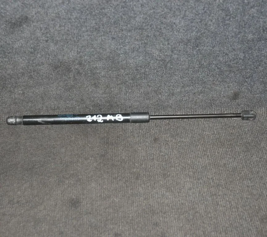 Tailgate/trunk strut/damper – Mercedes-Benz E-Class W212 (2009-2016)