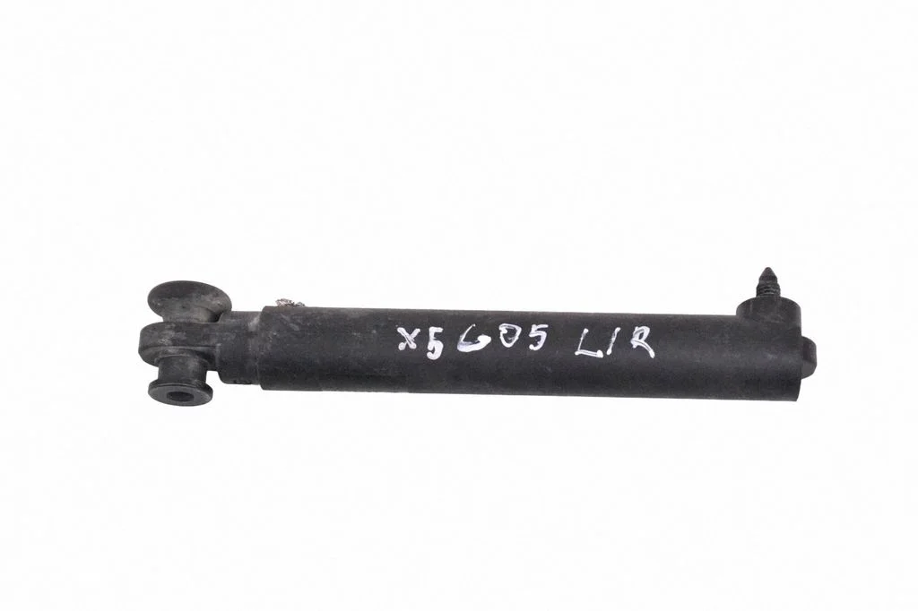 Siłownik (sprężyna gazowa) klapy bagażnika – BMW X5 G05 (2018-)