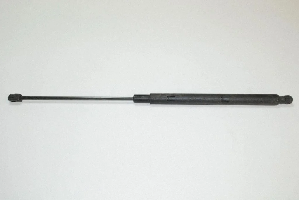 Aizmugurējā vāka amortizators – Mercedes-Benz C klase W203 (2000-2007)