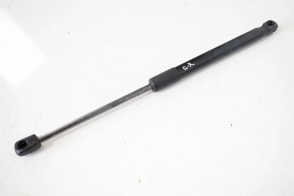 Aizmugurējā vāka amortizators – BMW 3. sērija F30 F35 F31 (2012-2018)