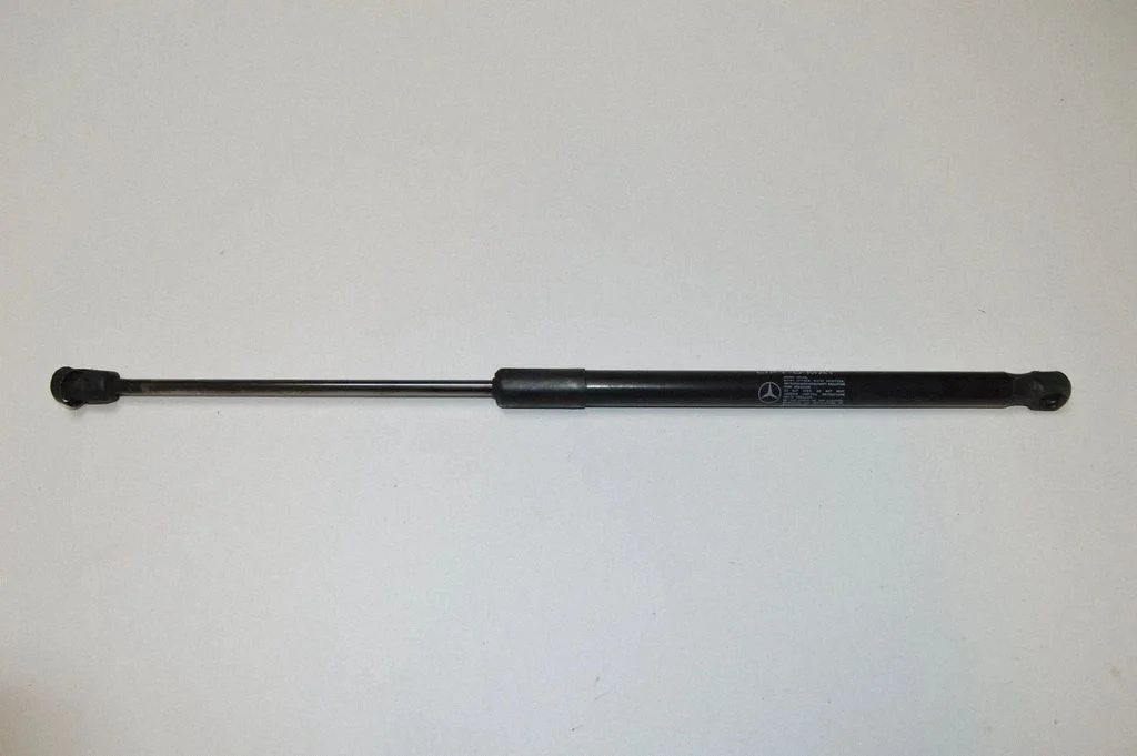 Aizmugurējā vāka amortizators – Mercedes-Benz A klase W169 (2004-2012)