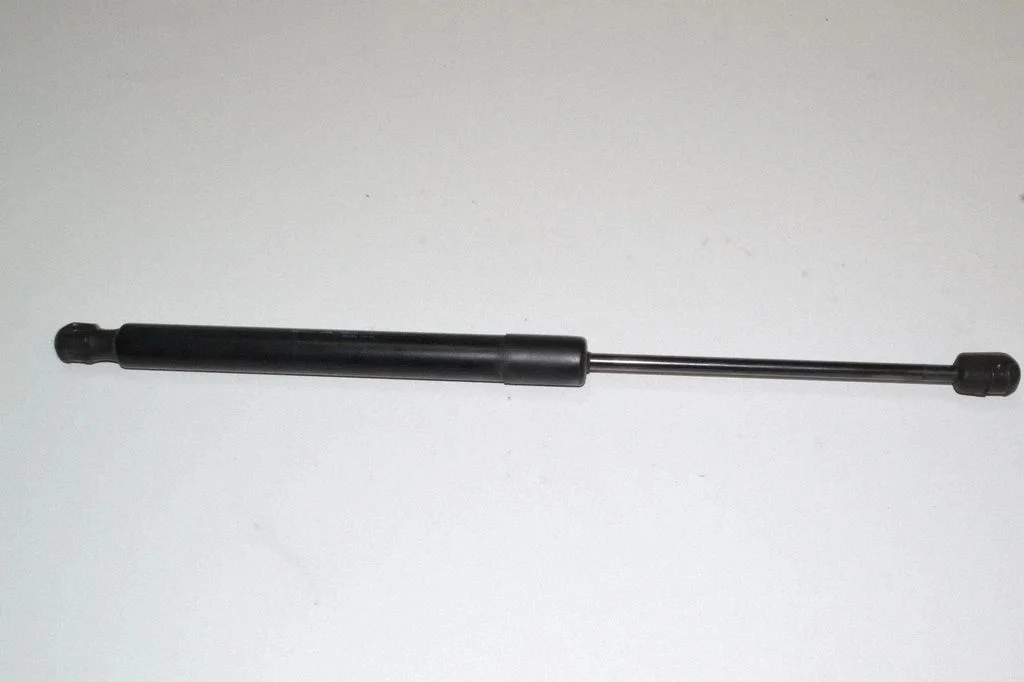 Aizmugurējā vāka amortizators – Volkswagen Golf Plus (2005-2013)