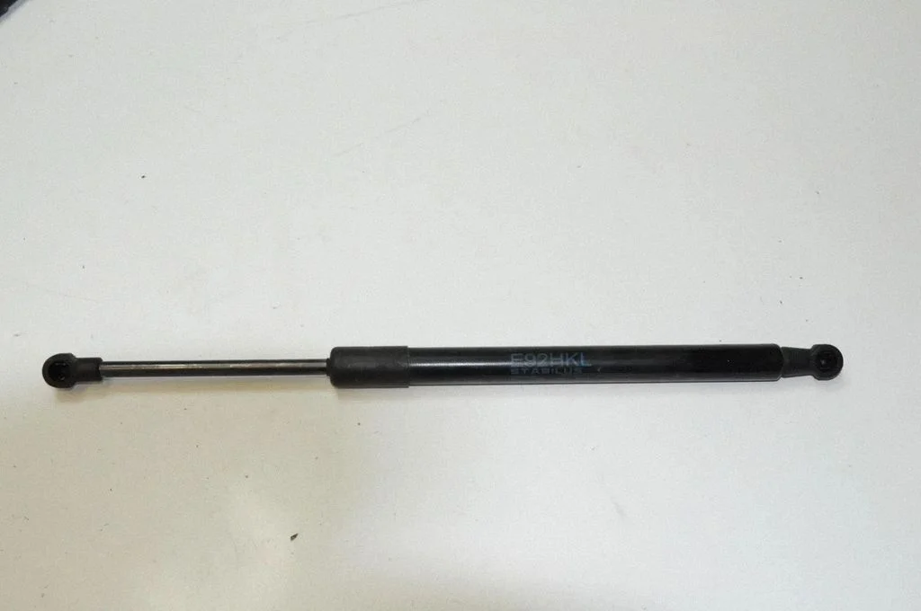 Aizmugurējā vāka amortizators – BMW 3. sērija E92 E93 (2005-2014)