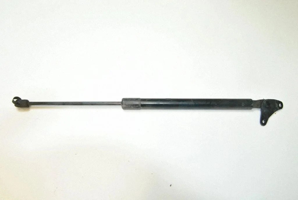 Aizmugurējā vāka amortizators – Volkswagen Tiguan (2007-2016)