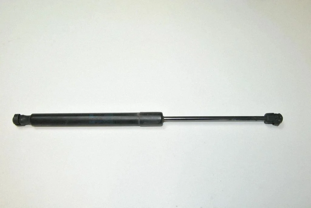 Aizmugurējā vāka amortizators – Volkswagen Golf Plus (2005-2013)