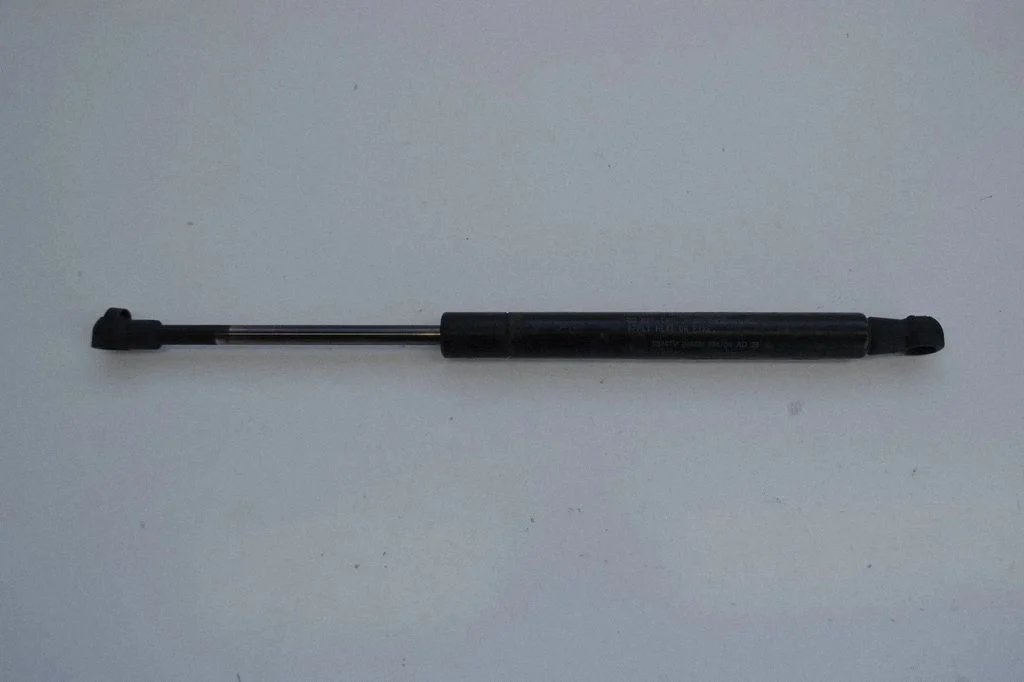 Aizmugurējā vāka amortizators – Lexus GS 300 350 430 450H (2005-2012)