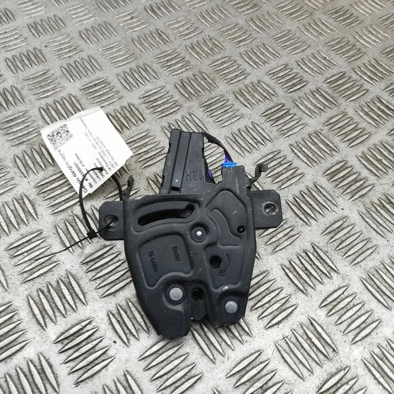 Tailgate/trunk/boot lock/catch/latch 9880875